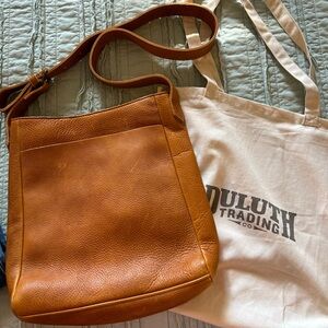 Duluth Trading Co. Lifetime Leather Handbag Crossbody Very Lightly Used